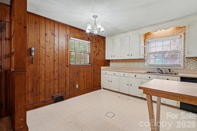2330 Wensley Drive, Charlotte, NC 28210