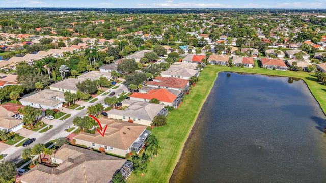 10565 Royal Caribbean Circle, Boynton Beach, FL 33437