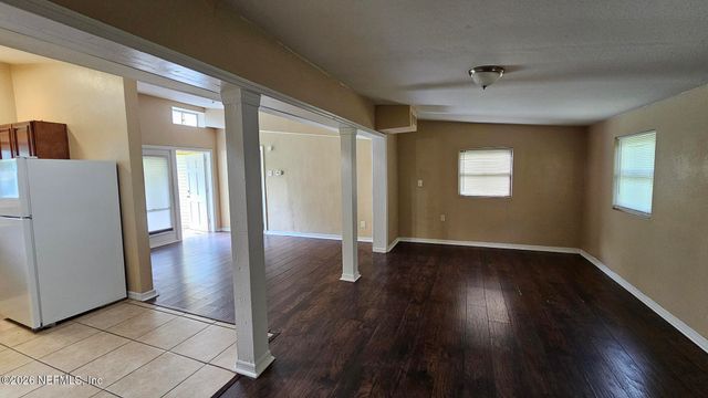 10418 LOYOLA DRIVE N Drive N, Jacksonville, FL 32218