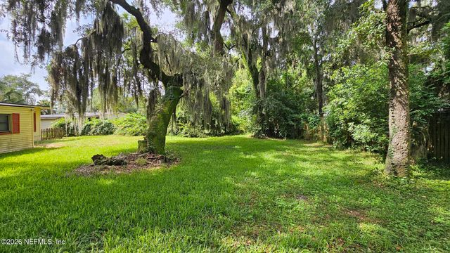 10418 LOYOLA DRIVE N Drive N, Jacksonville, FL 32218