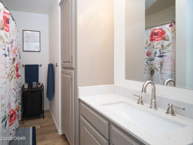 609 Barton Place, Neosho, MO 64850