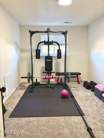 609 Barton Place, Neosho, MO 64850