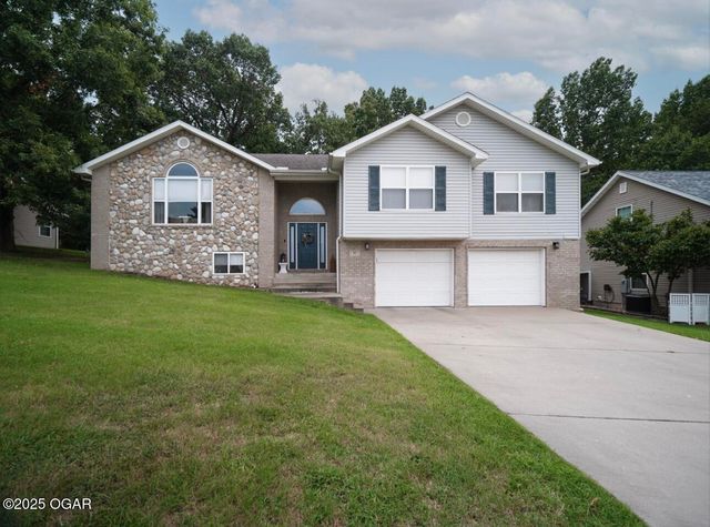 609 Barton Place, Neosho, MO 64850