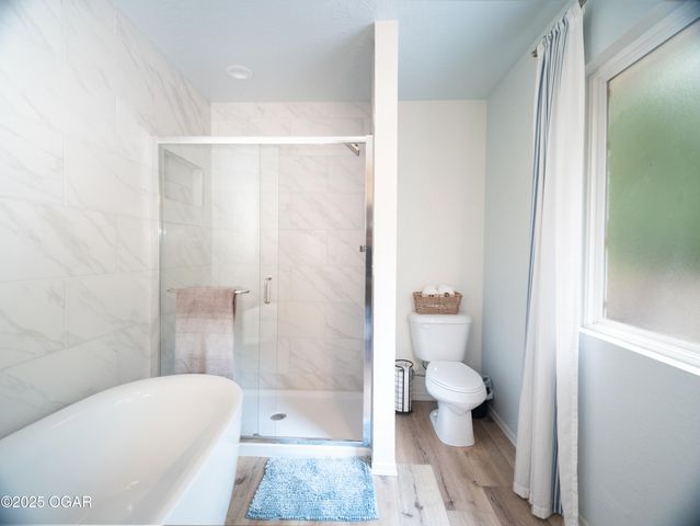 609 Barton Place, Neosho, MO 64850