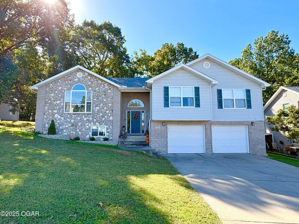 609 Barton Place, Neosho, MO 64850