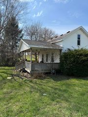 3724 Hennessey Road, Watervliet Twp, MI 49098