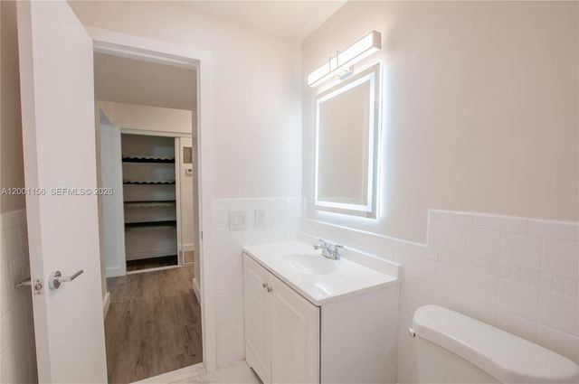 300 S Luna Court 2, Hollywood, FL 33021
