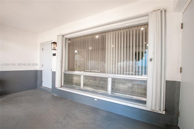 300 S Luna Court 2, Hollywood, FL 33021