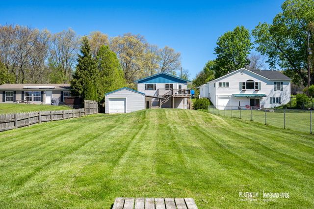 13395 Lime Lake Drive Ne, Solon Twp, MI 49345