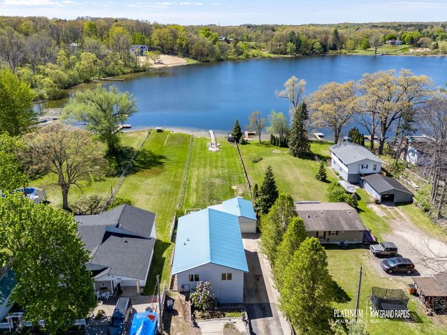 13395 Lime Lake Drive Ne, Solon Twp, MI 49345