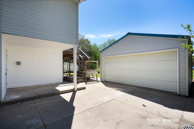 13395 Lime Lake Drive Ne, Solon Twp, MI 49345