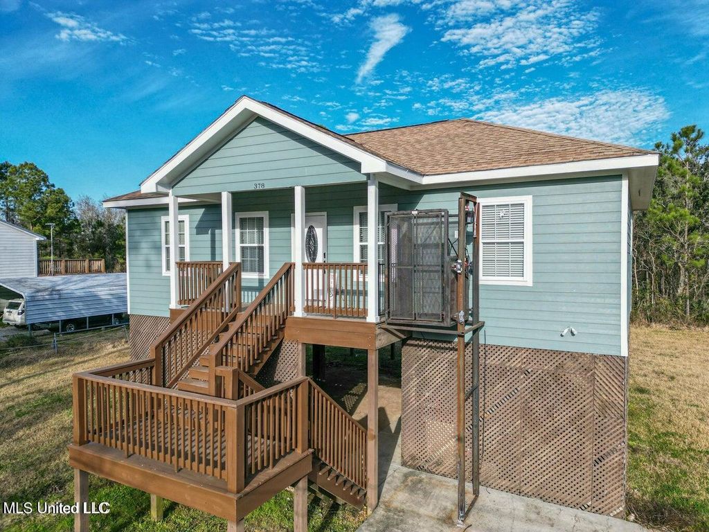 378 Woodman Avenue, Pass Christian, MS 39571