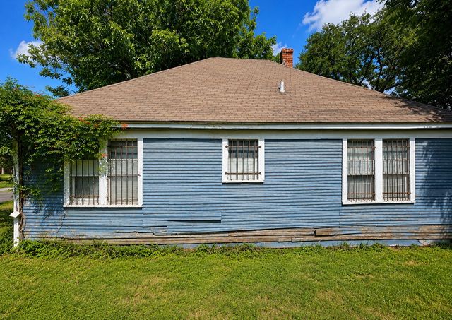 917 E Pulaski Street, Fort Worth, TX 76104