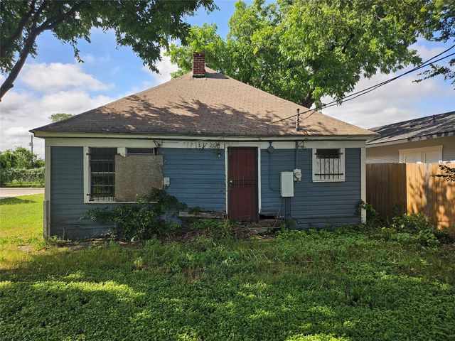 917 E Pulaski Street, Fort Worth, TX 76104