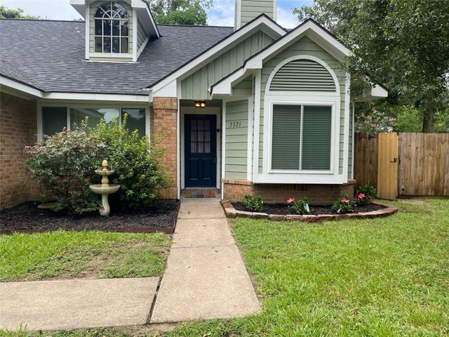 5321 Village Springs Drive, Kingwood, TX 77339