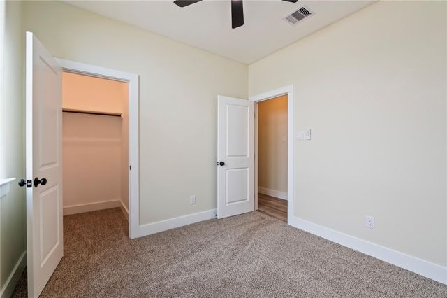 219 E Southland Avenue, Alvin, TX 77511