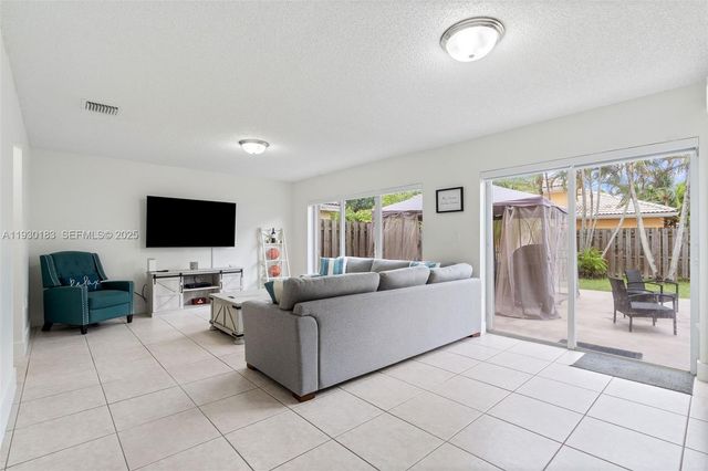 14152 SW 154th Ct, Miami, FL 33196