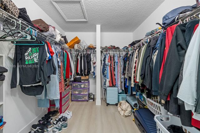 14152 SW 154th Ct, Miami, FL 33196