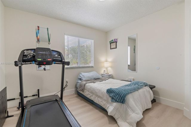 14152 SW 154th Ct, Miami, FL 33196