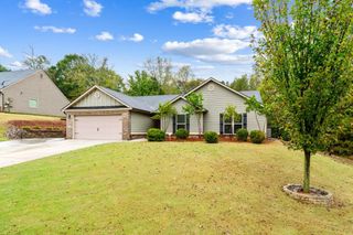 519 Lena Drive, Hoschton, GA 30548