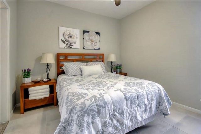 2125 Augusta Drive 63, Houston, TX 77057