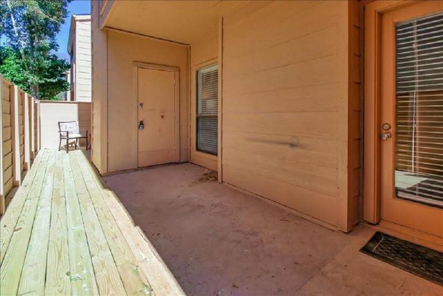 2125 Augusta Drive 63, Houston, TX 77057