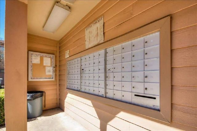 2125 Augusta Drive 63, Houston, TX 77057