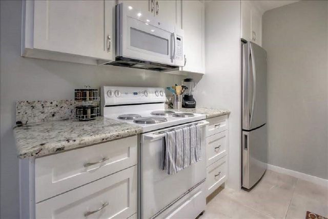 2125 Augusta Drive 63, Houston, TX 77057