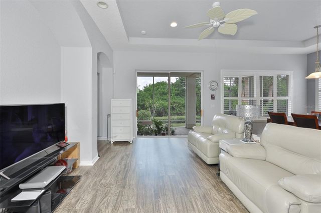 1050 REGAL MANOR WAY, Sun City Center, FL 33573