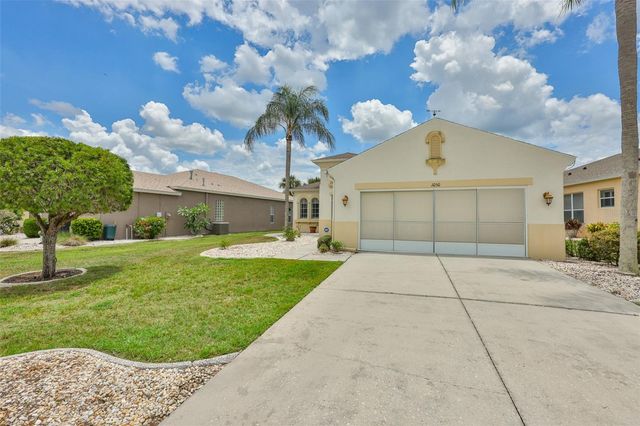 1050 REGAL MANOR WAY, Sun City Center, FL 33573
