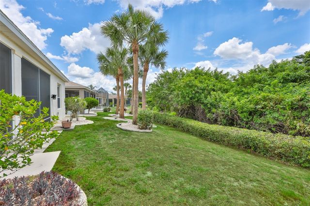 1050 REGAL MANOR WAY, Sun City Center, FL 33573