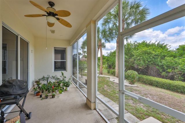 1050 REGAL MANOR WAY, Sun City Center, FL 33573