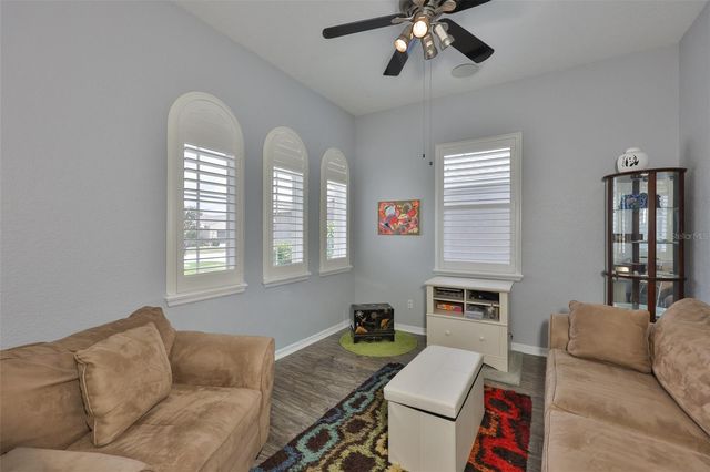 1050 REGAL MANOR WAY, Sun City Center, FL 33573