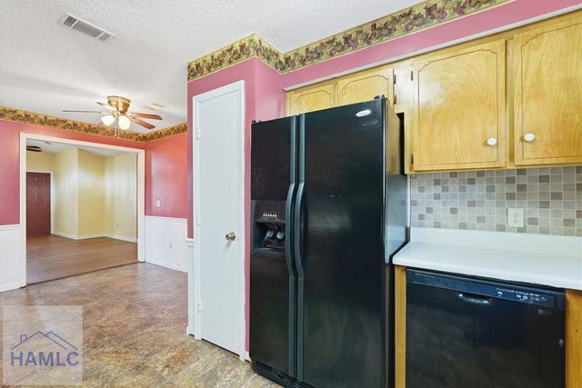 326 Nottingham Way, Hinesville, GA 31313