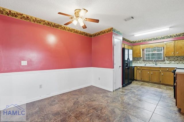 326 Nottingham Way, Hinesville, GA 31313