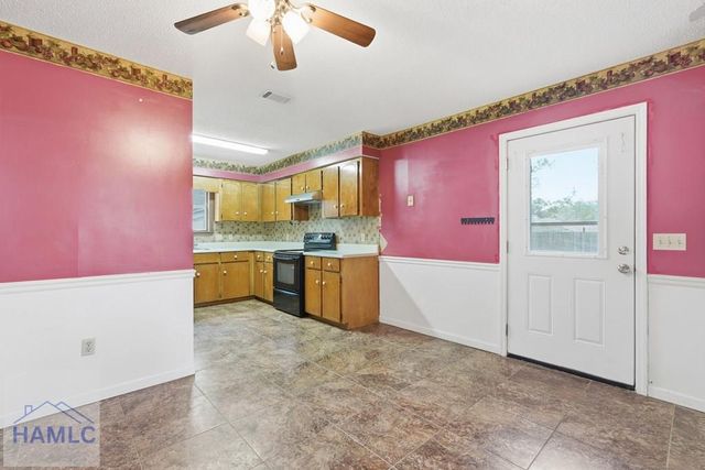 326 Nottingham Way, Hinesville, GA 31313