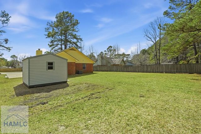 326 Nottingham Way, Hinesville, GA 31313