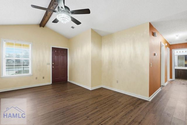 326 Nottingham Way, Hinesville, GA 31313