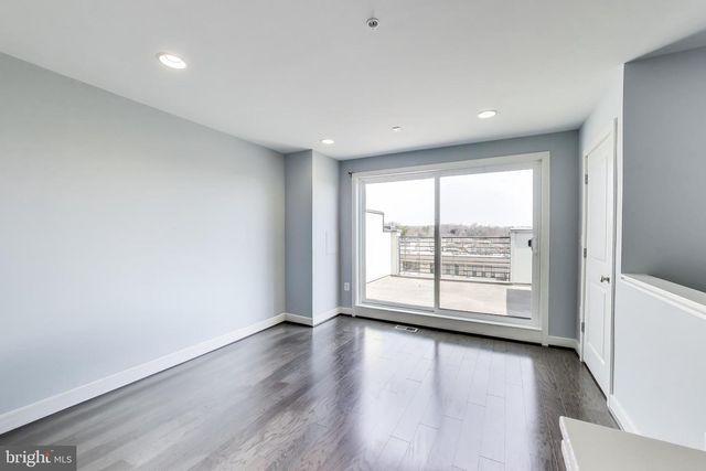 16580 CRABBS BRANCH WAY, Rockville, MD 20855