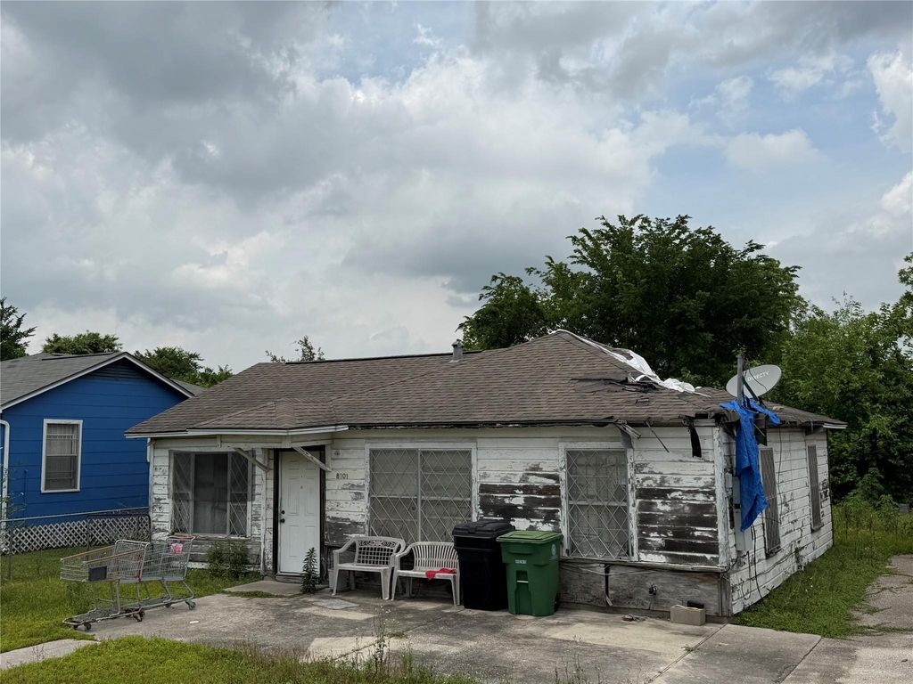 8101 Darlington Drive, Houston, TX 77028