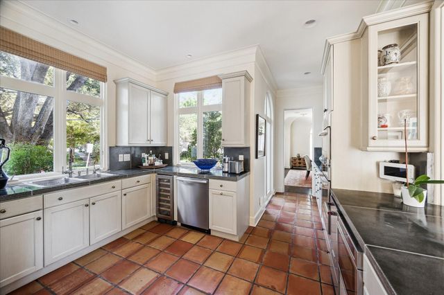 1804 Bolsover Street, Houston, TX 77005