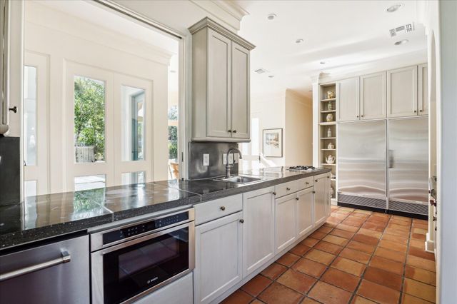 1804 Bolsover Street, Houston, TX 77005