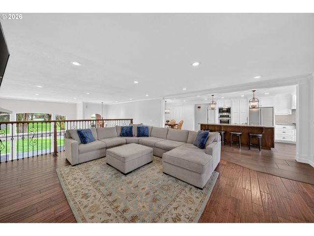 1330 FISHER Rd, Roseburg, OR 97471