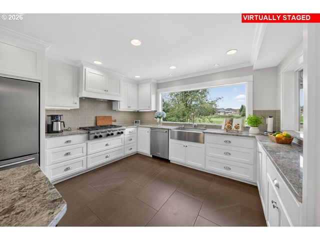 1330 FISHER Rd, Roseburg, OR 97471