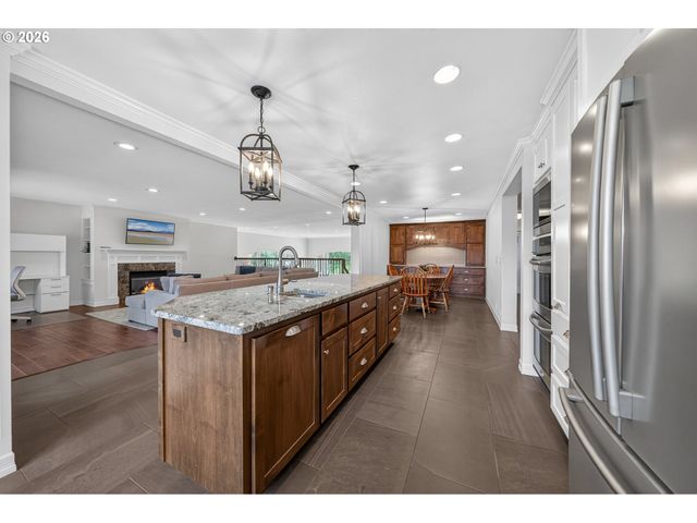 1330 FISHER Rd, Roseburg, OR 97471