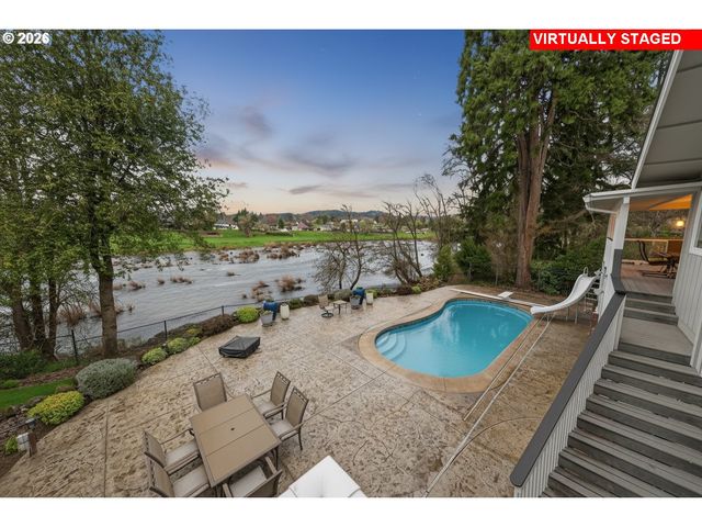 1330 FISHER Rd, Roseburg, OR 97471