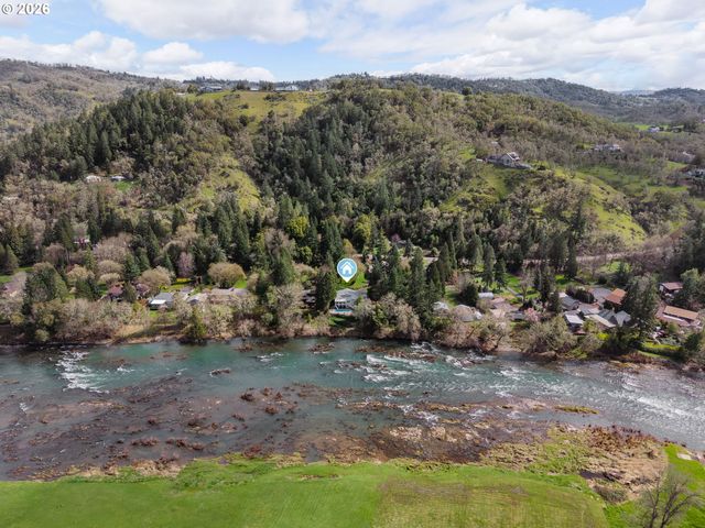 1330 FISHER Rd, Roseburg, OR 97471