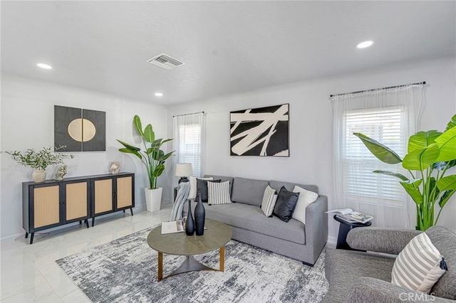 1381 W Summerland, San Pedro, CA 90732