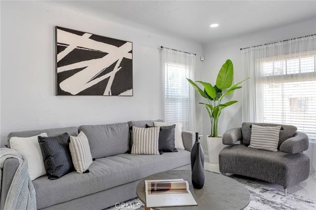 1381 W Summerland, San Pedro, CA 90732