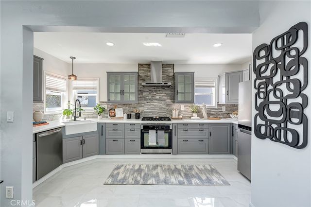 1381 W Summerland, San Pedro, CA 90732